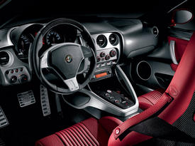 Alfa Romeo 8c Competizione. Салон Alfa Romeo 8c Competizione. Салон