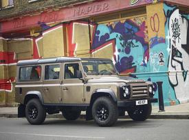 Пятидверный Land Rover Defender Raw Limited Edition. Перед-бок Пятидверный Land Rover Defender Raw Limited Edition. Перед-бок
