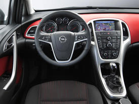 Opel Astra Sports Tourer. Фото 4 Opel Opel Astra Sports Tourer. Фото 4 Opel