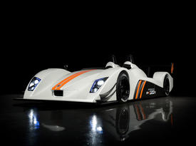 Caterham SP 300R. Вид спереди Caterham SP 300R. Вид спереди