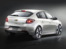 Chevrolet Cruze Hatchback. Вид сзади