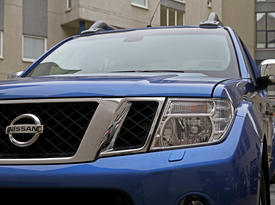 Nissan Navara. Фото 2 Auto.km.ru Nissan Navara. Фото 2 Auto.km.ru