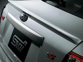 Subaru WRX STI tS. Дверь багажника. Фото Subaru