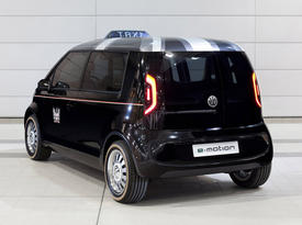 Volkswagen London Taxi Concept. Вид сзади. Фото Volkswagen