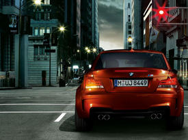 BMW 1-Series M Coupe. Зад-фронт BMW 1-Series M Coupe. Зад-фронт