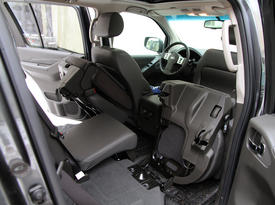 Nissan Pathfinder. Пассажирские сиденья Nissan Pathfinder. Пассажирские сиденья