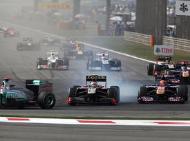 Виталий Петров, команда Lotus Renault GP Виталий Петров, команда Lotus Renault GP