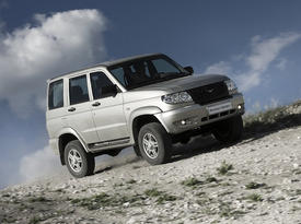 UAZ Patriot Sport. Перед-бок