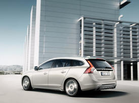 Volvo V60 зад-бок Volvo V60 зад-бок