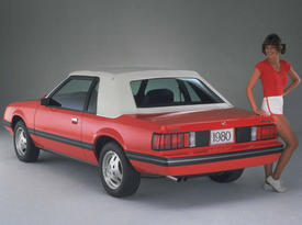 Ford Mustang (1980) Ford Mustang (1980)