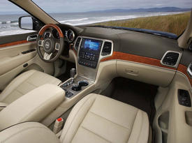 Jeep Grand Cherokee. Салон. Фото Jeep Jeep Grand Cherokee. Салон. Фото Jeep