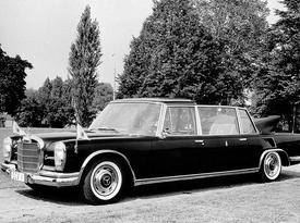 Mercedes-Benz S600 Pullman Landaulet Павла VI. Источник - autowp.ru