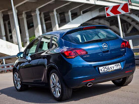 Тест-драйв Opel Astra. Фото 2 Алексея Пигалева, Auto.km.ru