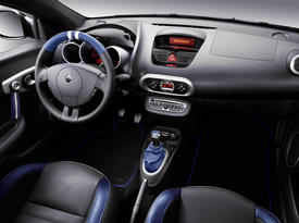 Renault Wind Gordini. Салон Renault Wind Gordini. Салон