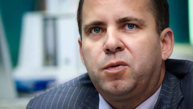 Валерий Мирошников – специалист в банковской сфере