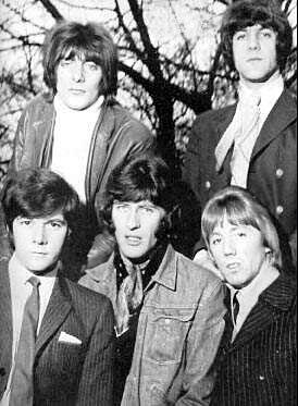 >Участники группы