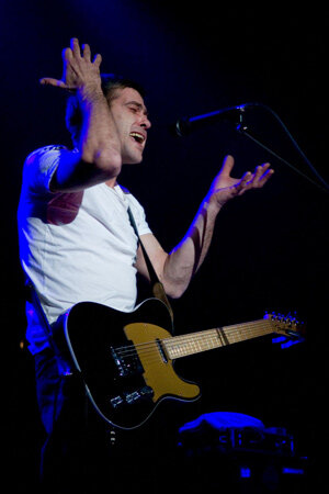 Gallery «Сплин» рассказал, откуда берутся облака