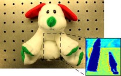 Пуля и нож видны благодаря новой технологии. Фото с сайта caltech.edu Пуля и нож видны благодаря новой технологии. Фото с сайта caltech.edu