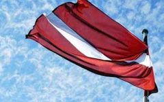 Флаг Латвии Флаг Латвии