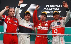 Гран-при Малайзии завершился неожиданной победой Ferrari