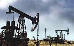 Добыча нефти, фото с сайта www.megabook.ru Добыча нефти, фото с сайта www.megabook.ru