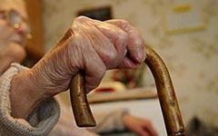 Провалив пенсионную реформу, государство взмолилось: «Помогите родителям!»