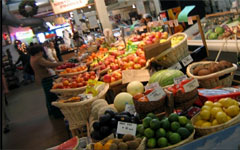 Гонка на продуктовом рынке. Фото с сайта ookaboo.com Гонка на продуктовом рынке. Фото с сайта ookaboo.com