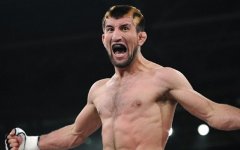 Расул Мирзаев. Фото с сайта akboxing.ru Расул Мирзаев. Фото с сайта akboxing.ru