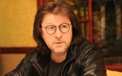Александр Кутиков