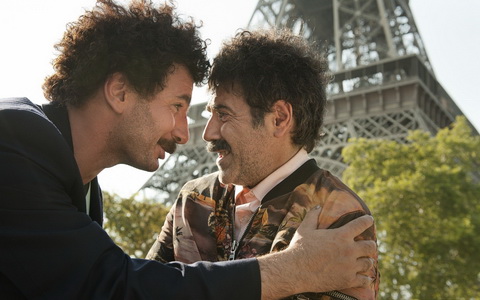 Кадр из фильма «Да здравствует Франция»