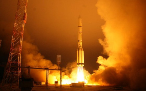 Запуск ракеты «Протон» со спутником на борту. Фото с сайта federalspace.ru Запуск ракеты «Протон» со спутником на борту. Фото с сайта federalspace.ru