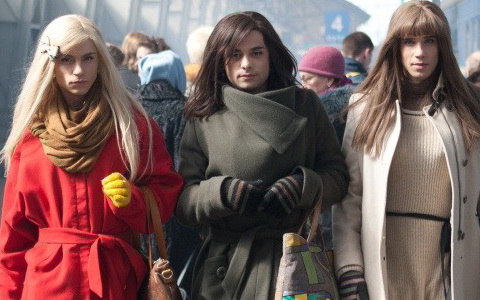 Кадр из фильма «В спорте только девушки»