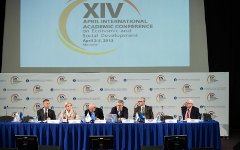 На конференции «Модернизация экономики и общества». Фото с сайта hse.ru