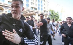 Провокаторы на акции оппозиции в Киеве. Фото Владислава Соделя из Facebook Провокаторы на акции оппозиции в Киеве. Фото Владислава Соделя из Facebook