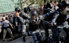 Столкновения с полицией на Болотной © РИА Новости, Андрей Стенин  