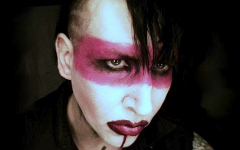 Мэрилин Мэнсон. Фото с сайта marilynmanson.com Мэрилин Мэнсон. Фото с сайта marilynmanson.com
