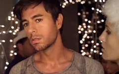 Кадр из клипа «Turn The Night Up». Скриншот с YouTube Кадр из клипа «Turn The Night Up». Скриншот с YouTube