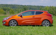 KIA pro_cee’d © KM.RU, Кирилл Савченко