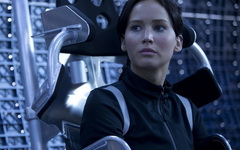Кадр из фильма «Голодные игры: И вспыхнет пламя» Кадр из фильма «Голодные игры: И вспыхнет пламя»