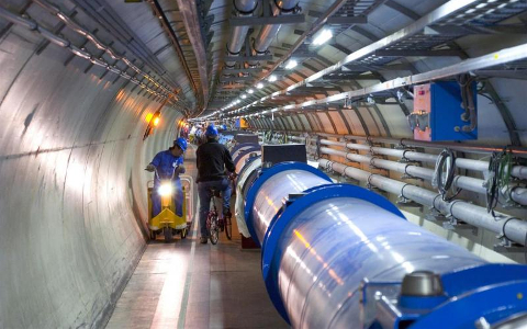 Большой адронный коллайдер. Фото с сайта home.web.cern.ch Большой адронный коллайдер. Фото с сайта home.web.cern.ch