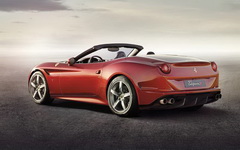 Ferrari California T. Фото Ferrari