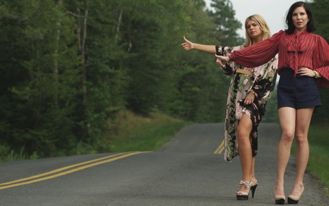 Кадр из фильма «Оторвы»