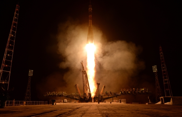 Запуск ракеты-носителя "Союз-ФГ" с пилотируемым кораблем "Союз ТМА-13М" © РИА Новости, Константин Чалабов