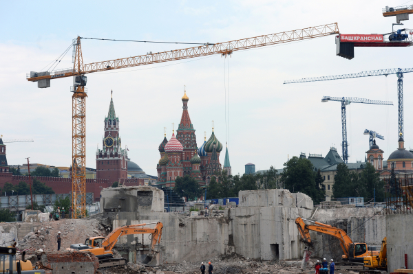 Строительная площадка на территории строящегося парка "Зарядье" © РИА Новости, Сергей Пятаков