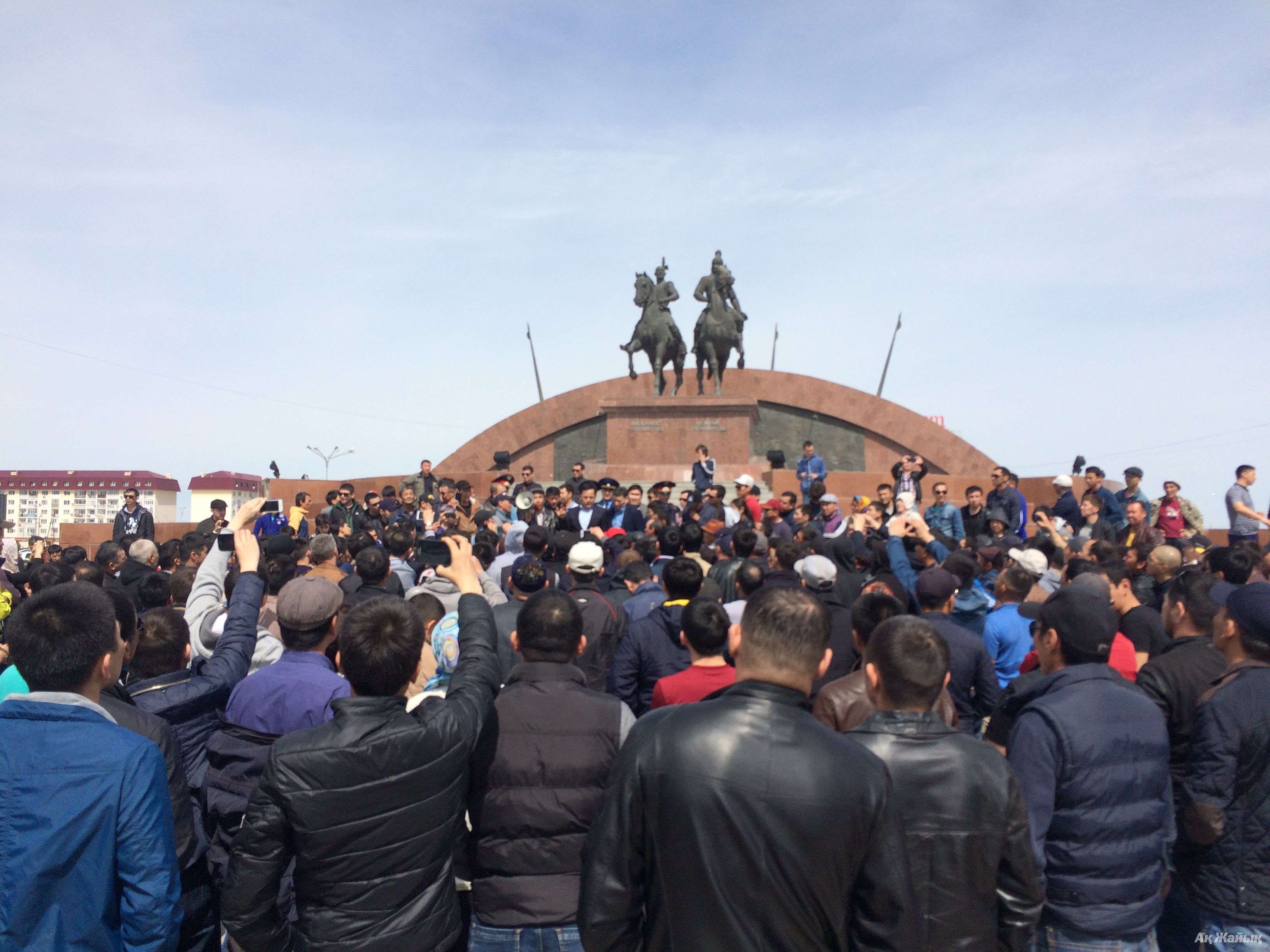 Один из митингов протеста в Казахстане. Фото с сайта azh.kz