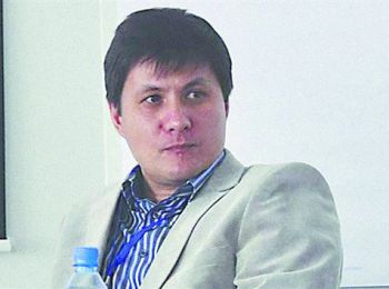 Сергей Касаткин. По версии Вячеслава Рудникова, именно он «увёл» у него компанию «Эр Эс Сервис»