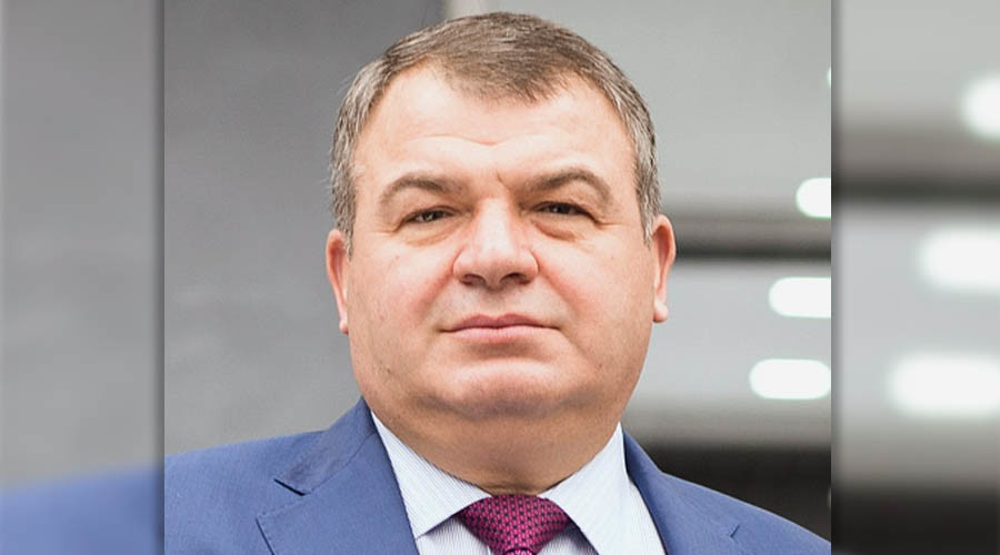 Стоп-кадр с видео Дело Сердюкова спишут в архив под шумок?