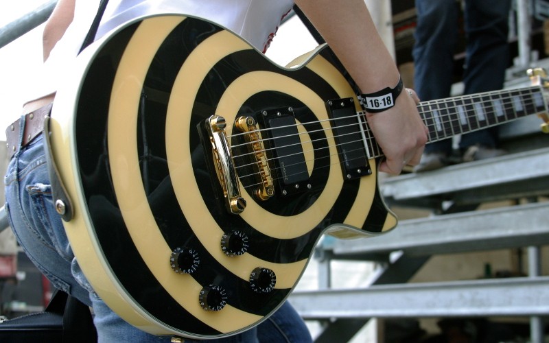 Гитара Gibson Les Paul, модель Зака Вайлда © KM.RU, Даниил Ремизов Гитара Gibson Les Paul, модель Зака Вайлда © KM.RU, Даниил Ремизов