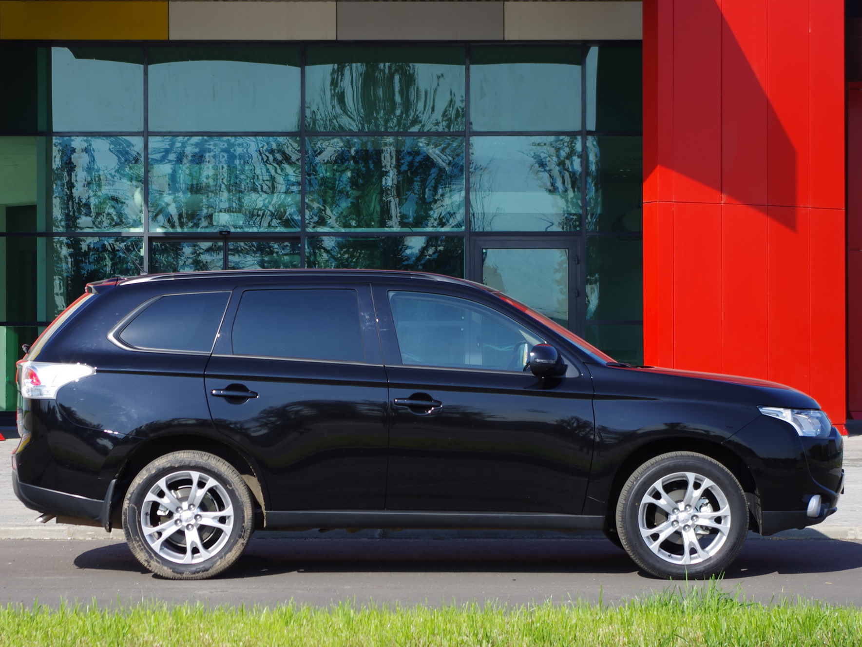 Mitsubishi Outlander © KM.RU, Кирилл Савченко