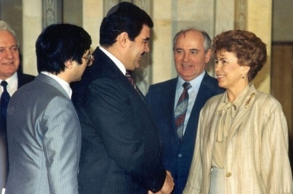 М.С.Горбачев, Р.М. Горбачева, Наджибулла. 1988 год. Фото с сайта gorby.ru